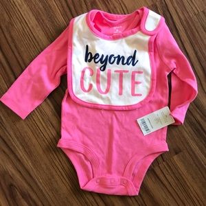 Carter’s onesie long sleeve with bib